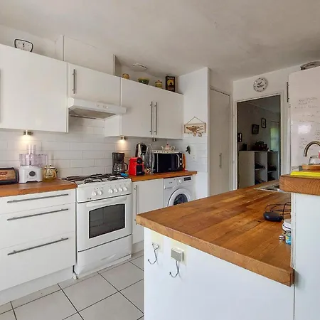 Nice Home In Meschers-Sur-Gironde *