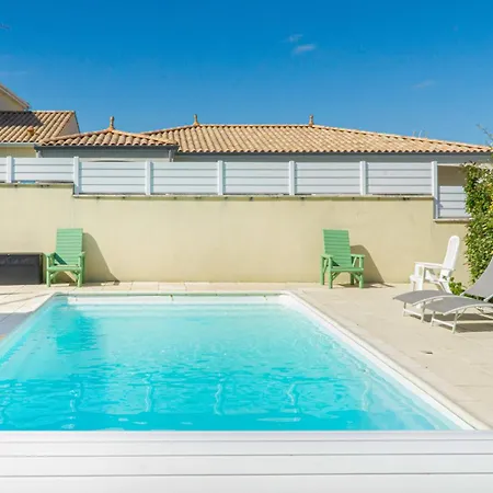 Holiday home Nice Home In Meschers-Sur-Gironde *