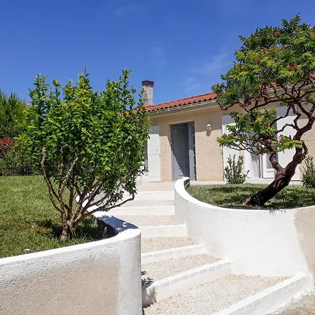 Nice Home In Meschers-Sur-Gironde Holiday home