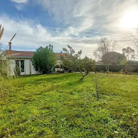 Nice Home In Meschers-Sur-Gironde * Meschers-sur-Gironde