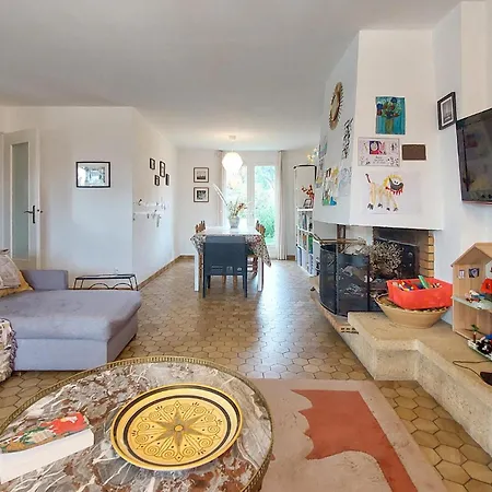 Nice Home In Meschers-Sur-Gironde Holiday home *