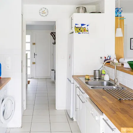 Holiday home Nice Home In Meschers-Sur-Gironde *