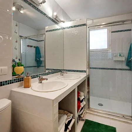Holiday home Nice Home In Meschers-Sur-Gironde Meschers-sur-Gironde